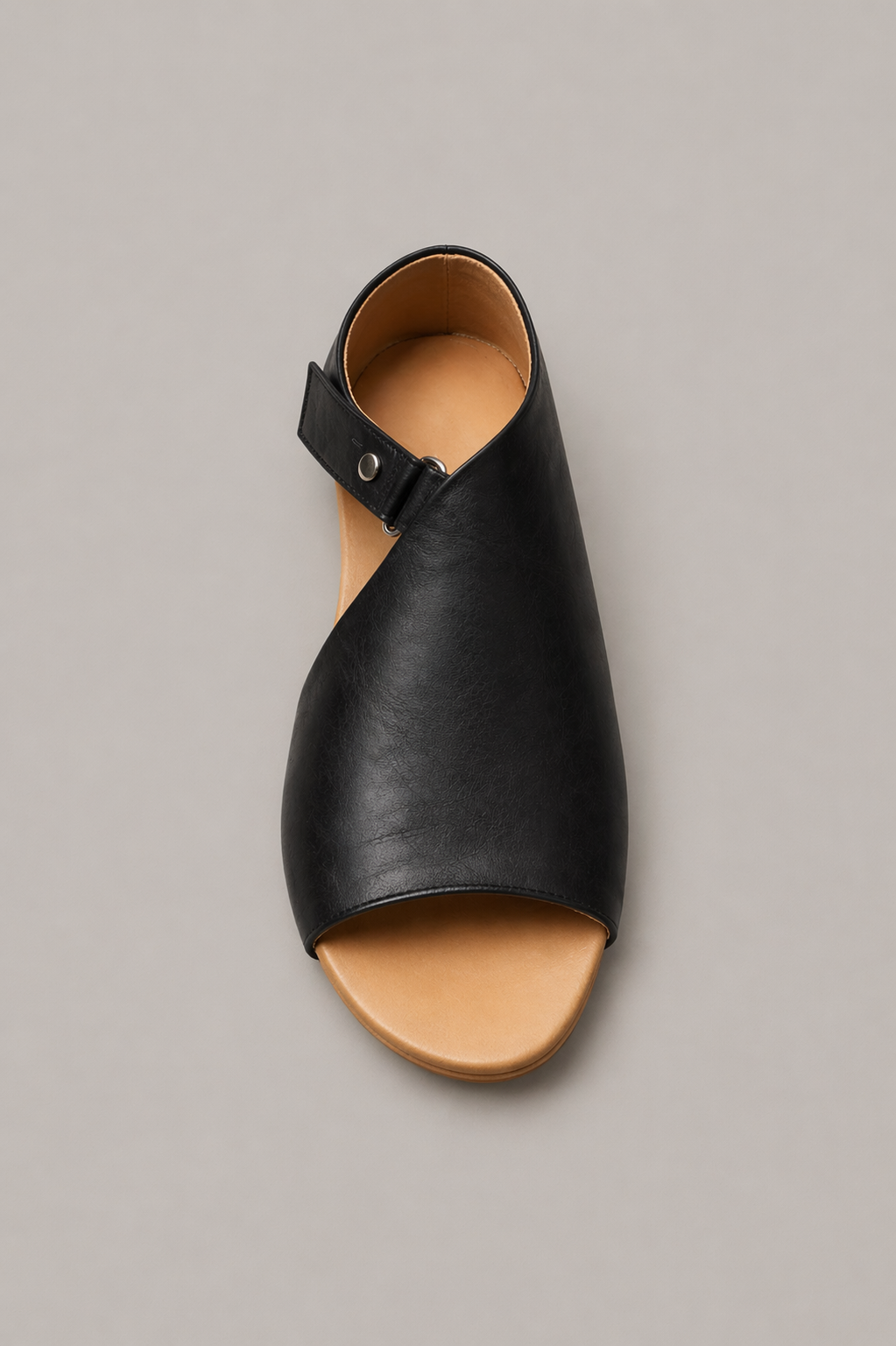Minimal Flat Sandals
